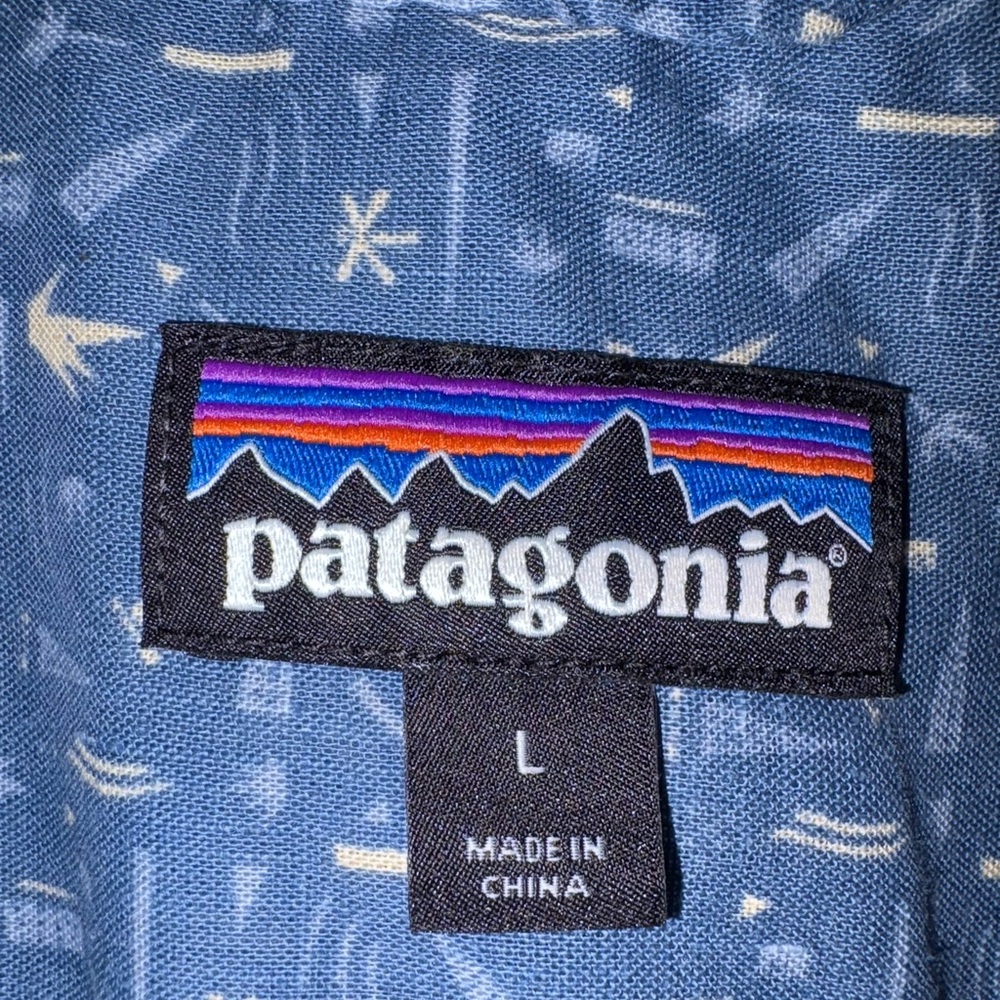 Patagonia men’s lg button down shirt